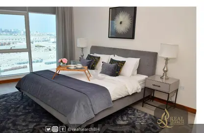 Room / Bedroom image for: Apartment - 1 Bedroom - 2 Bathrooms for sale in The Treasure - Dilmunia Island - Muharraq Governorate, Image 1