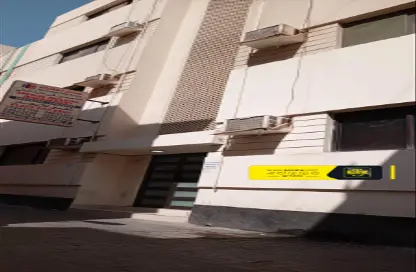 عمارة بالكامل - 8 غرف نوم - 8 حمامات للبيع في راس رمان - المنامة - محافظة العاصمة