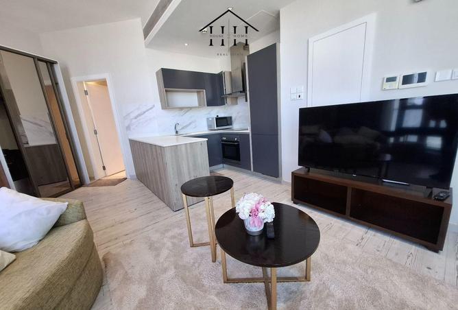 989408 - Property Image 2