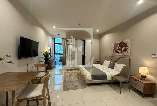 953941 - Property Image 2