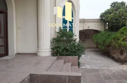 Villa - 2 Bedrooms - 3 Bathrooms for rent in Al Juffair - Capital Governorate