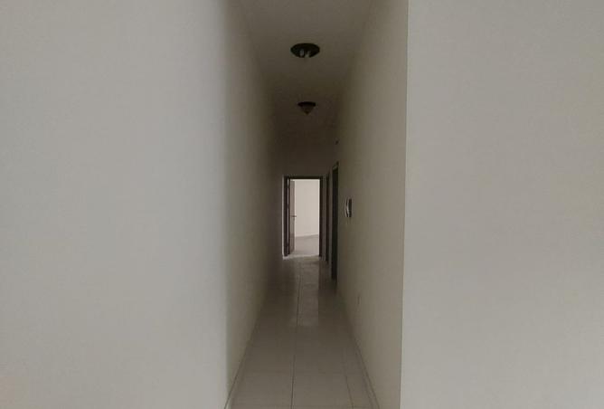 986999 - Property Image 2