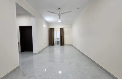 Apartment - 3 Bedrooms - 2 Bathrooms for rent in Hidd - Muharraq Governorate