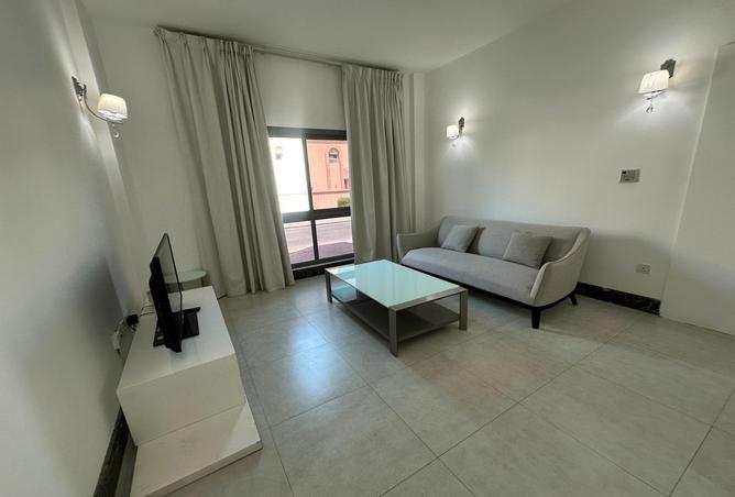 955762 - Property Image 3