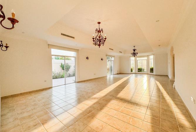 989890 - صورة العقار 3