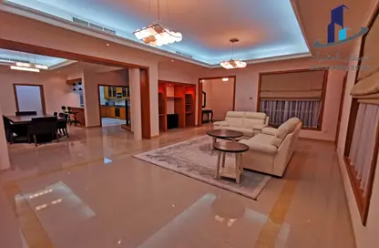 Villa - 3 Bedrooms - 3 Bathrooms for rent in Janabiya - Northern Governorate