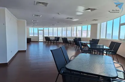 Apartment - 2 Bedrooms - 3 Bathrooms for rent in Al Juffair - Capital Governorate