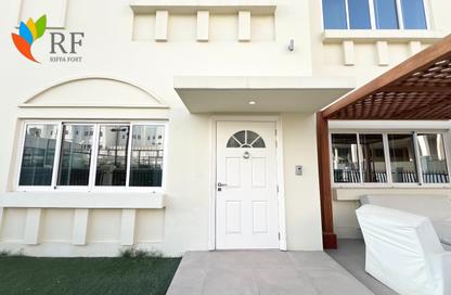 Townhouse - 4 Bedrooms - 4 Bathrooms for rent in Bu Kowarah - Riffa - Southern Governorate