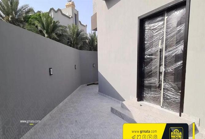 786667 - Property Image 2