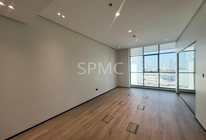 992111 - Property Image 2