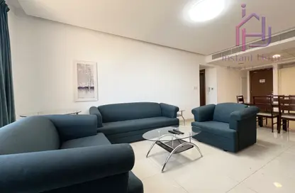 Apartment - 3 Bedrooms - 3 Bathrooms for rent in Al Juffair - Capital Governorate