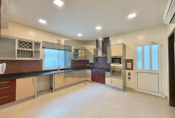 979213 - Property Image 3