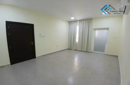 Apartment - 2 Bedrooms - 2 Bathrooms for rent in Zinj - Manama - Capital Governorate