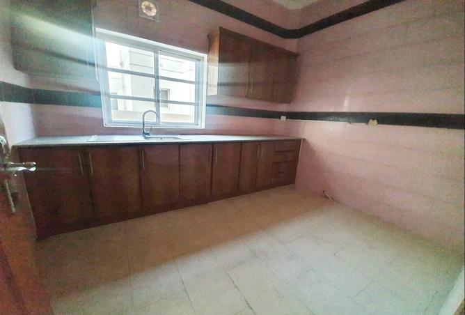 979179 - Property Image 2