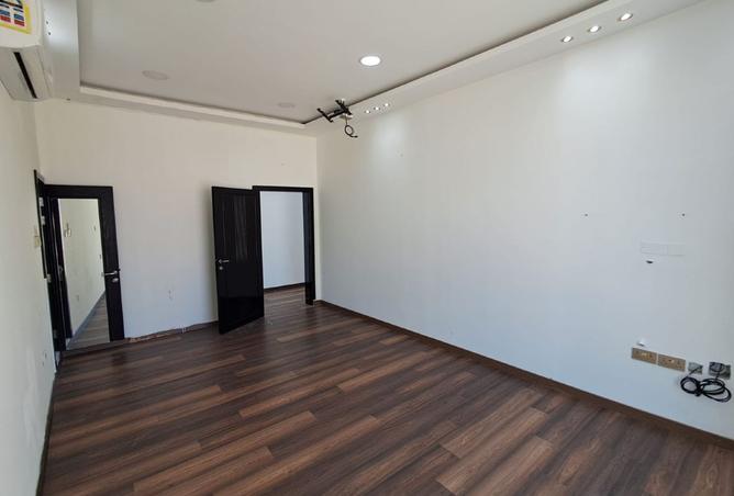 959096 - Property Image 3