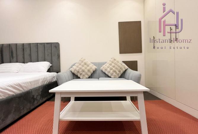 989210 - Property Image 2