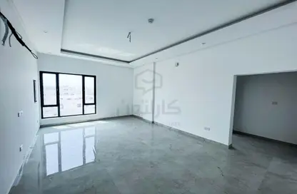 Empty Room image for: Apartment - 3 Bedrooms - 4 Bathrooms for sale in Galali - Muharraq Governorate, Image 1