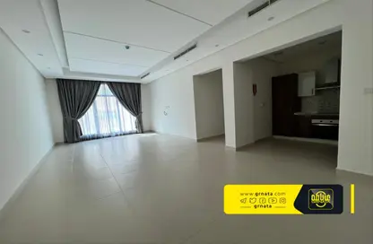 Apartment - 2 Bedrooms - 2 Bathrooms for rent in Al Burhama - Manama - Capital Governorate