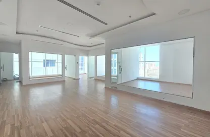 مكتب - استوديو - 2 حمامات للايجار في السيف - محافظة العاصمة