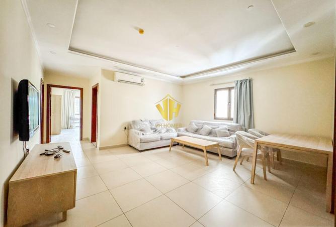 982035 - Property Image 2