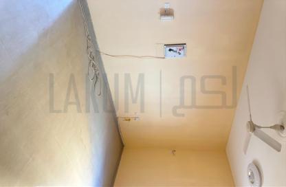 Apartment - 2 Bedrooms - 2 Bathrooms for rent in Diraz - Northern Governorate