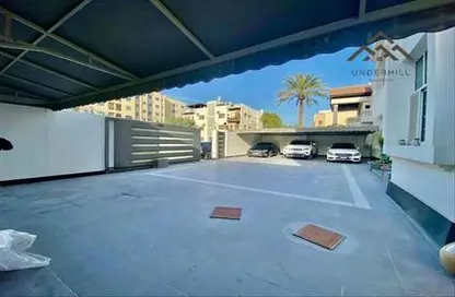 فيلا - 5 غرف نوم - 7 حمامات للبيع في الزنج - المنامة - محافظة العاصمة