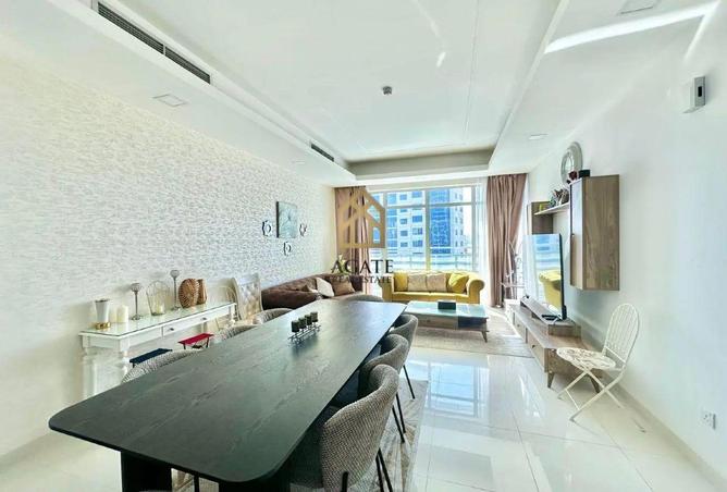 977869 - Property Image 2