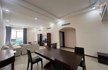 Apartment - 2 Bedrooms - 3 Bathrooms for rent in Busaiteen - Muharraq Governorate