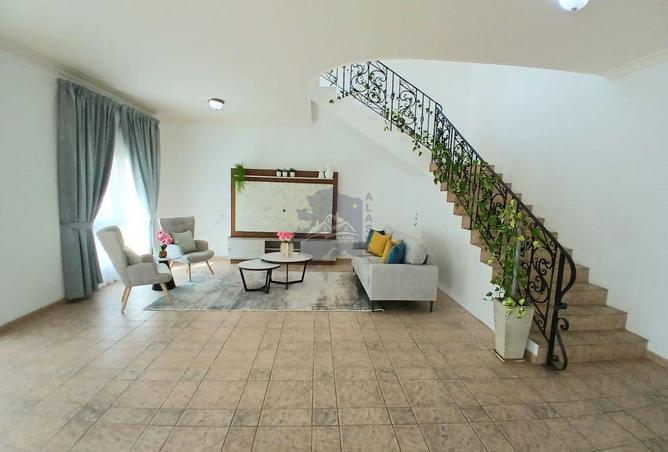 898299 - Property Image 2