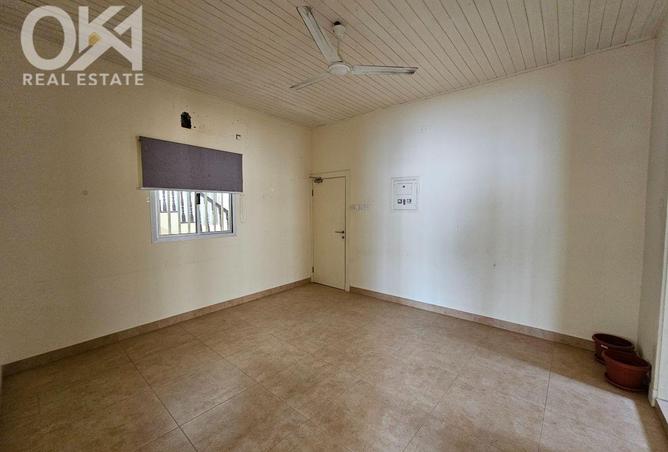 966981 - Property Image 2