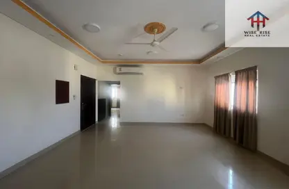 Apartment - 2 Bedrooms - 3 Bathrooms for rent in Busaiteen - Muharraq Governorate
