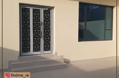 Villa - 4 Bedrooms - 5 Bathrooms for sale in Shahrakan - Northern Governorate