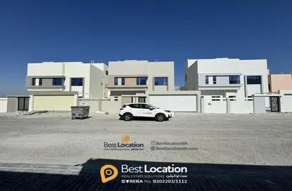 Villa - 4 Bedrooms - 6 Bathrooms for sale in Hidd - Muharraq Governorate