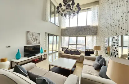 Apartment - 4 Bedrooms - 5 Bathrooms for rent in Reef Island - Capital Governorate