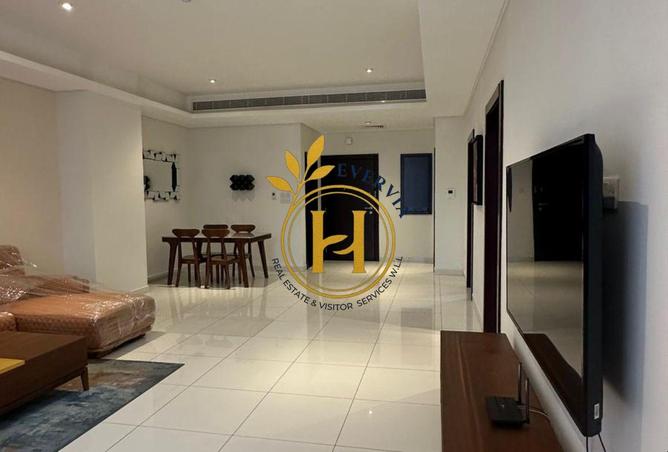 984586 - Property Image 2