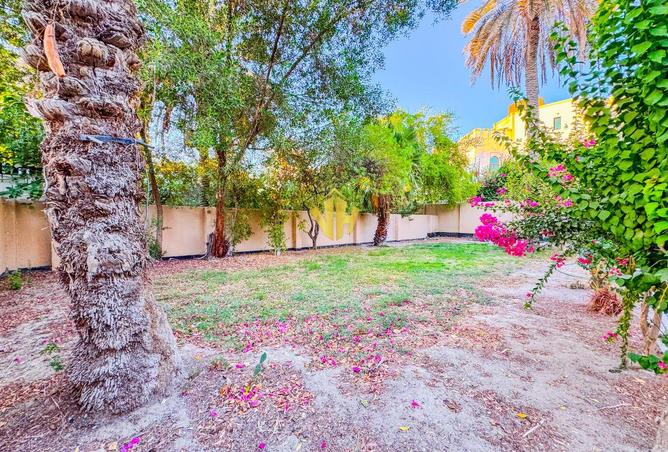 967730 - Property Image 2