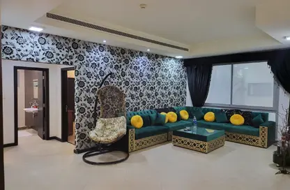 Apartment - 2 Bedrooms - 2 Bathrooms for rent in Al Juffair - Capital Governorate
