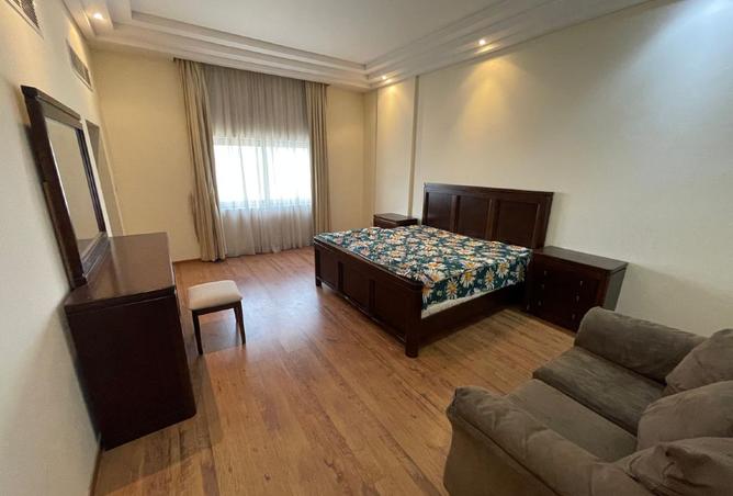 960599 - Property Image 2