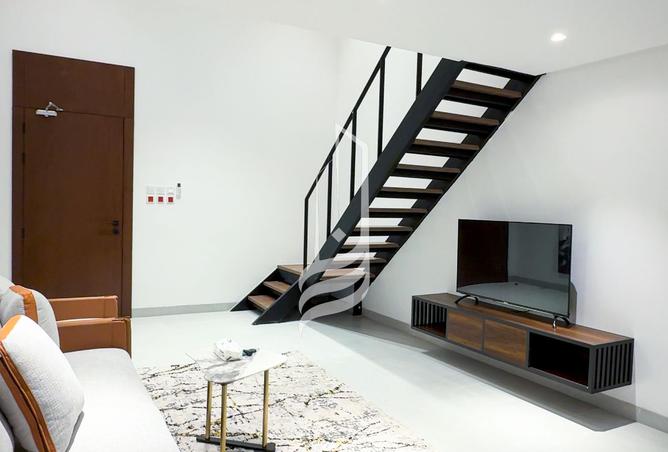 989735 - Property Image 3