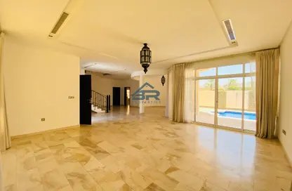 مجمع سكني - 4 غرف نوم - 4 حمامات للايجار في الجنبية - المحافظة الشمالية