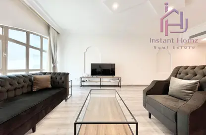 Apartment - 2 Bedrooms - 2 Bathrooms for rent in Sanabis - Manama - Capital Governorate