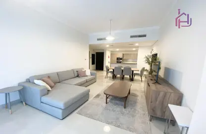 Living / Dining Room image for: Apartment - 2 Bedrooms - 3 Bathrooms for rent in Sanabis - Manama - Capital Governorate, Image 1