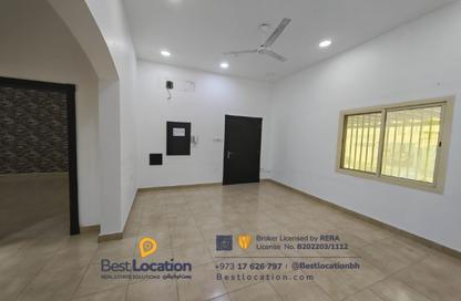 Office Space - Studio - 2 Bathrooms for rent in Tubli - Central Governorate