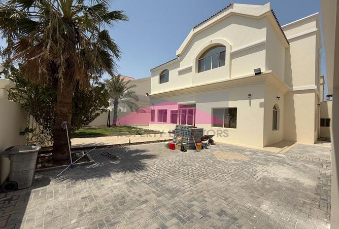 949291 - Property Image 2