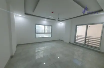 Empty Room image for: Apartment - 5 Bedrooms - 3 Bathrooms for sale in Hidd - Muharraq Governorate, Image 1