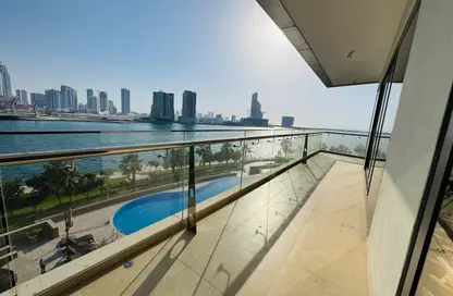 Apartment - 2 Bedrooms - 3 Bathrooms for rent in Reef Island - Capital Governorate