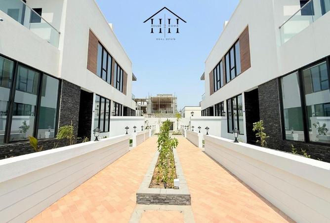 979153 - Property Image 2