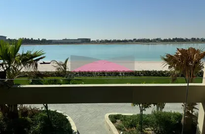 دوبلكس - 3 غرف نوم - 2 حمامات للايجار في أمواج بيتش فرونت - أمواج - المحرق