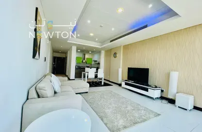 Apartment - 2 Bedrooms - 3 Bathrooms for rent in Reef Island - Capital Governorate