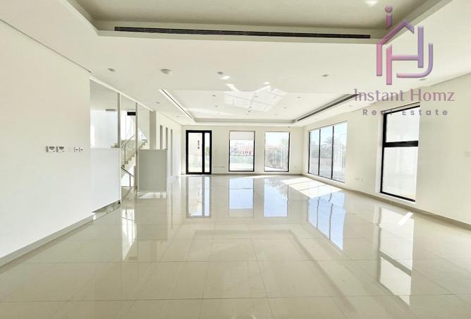 985127 - Property Image 3